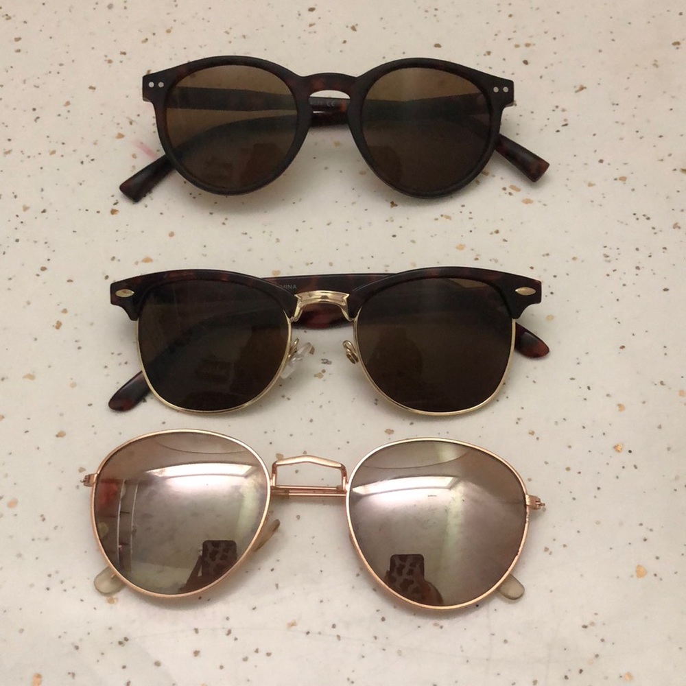 SOLD Sunglasses set